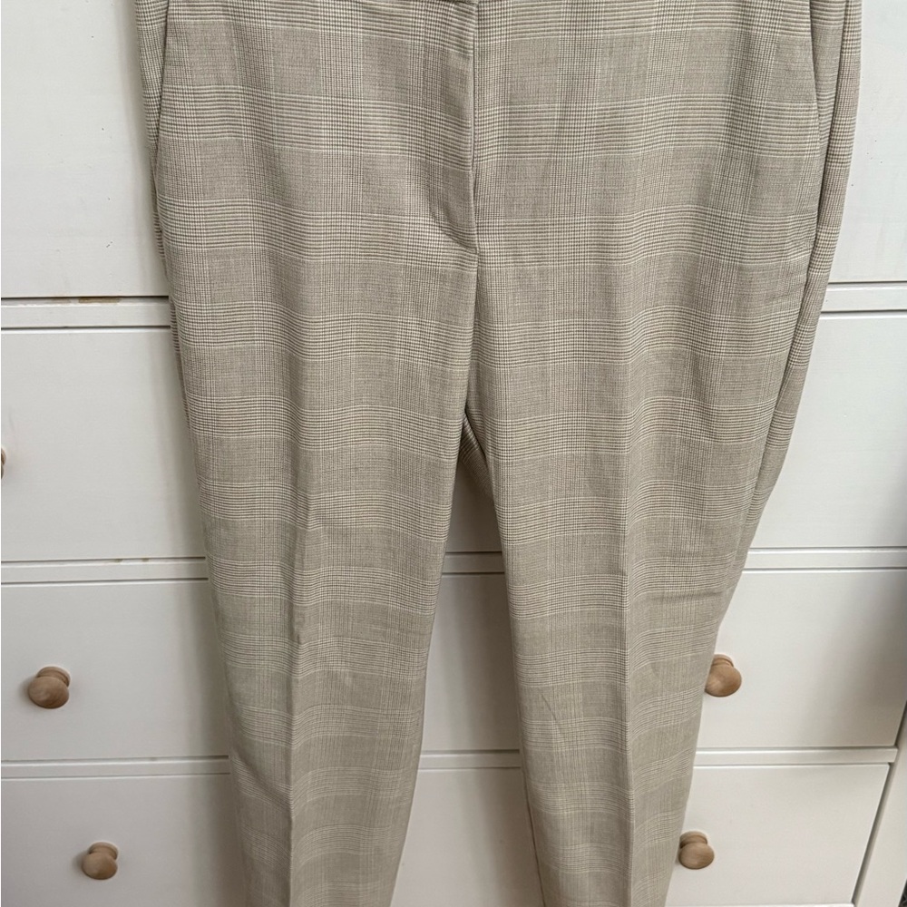 H&M Tan Ankle Cropped Pants with Flat Front Design